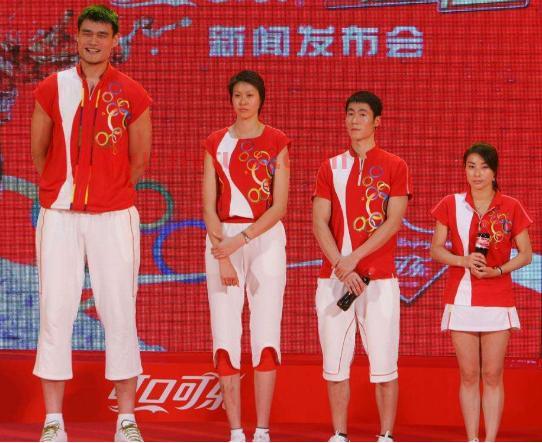 外国人猜中国奥运冠军名字,中国第一个奥运冠军是谁?