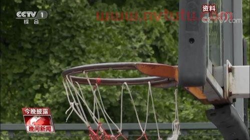 最新篮球防守犯规图解大全,在打篮球中,什么叫防守犯规?